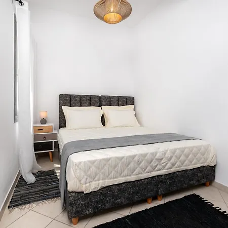 加布里埃尔公寓 * 莫诺利索斯