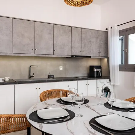 Gabriel House Apartment