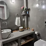 Gabriel House Apartment